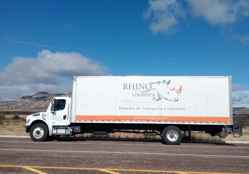 Rhino Logística Camión